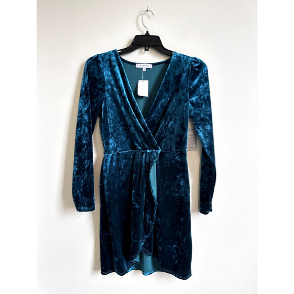 Vanity Room Velvet Long Sleeve Faux Wrap Mini Dress In Emerald Size M $168 - Picture 2 of 14